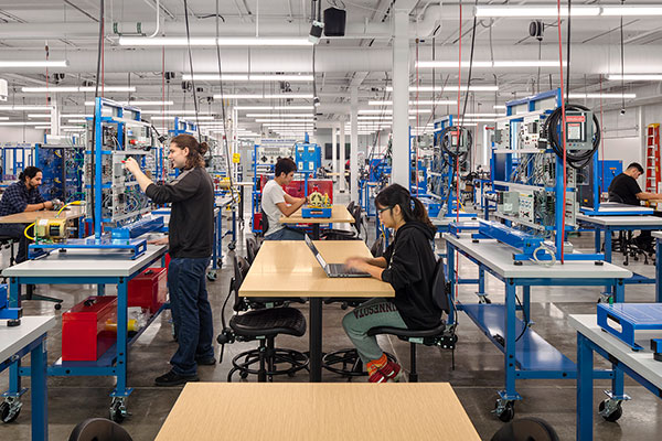 Students working in the Advanced Technology Center