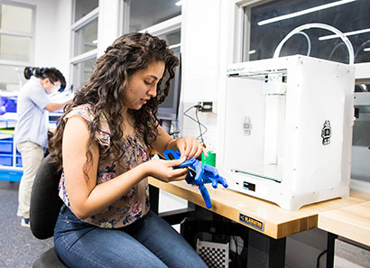 Student working in Baxter Innovation Lab